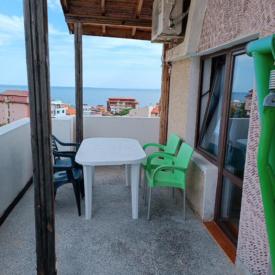 Guest House Olimpiya Sveti Vlas Bagian luar foto