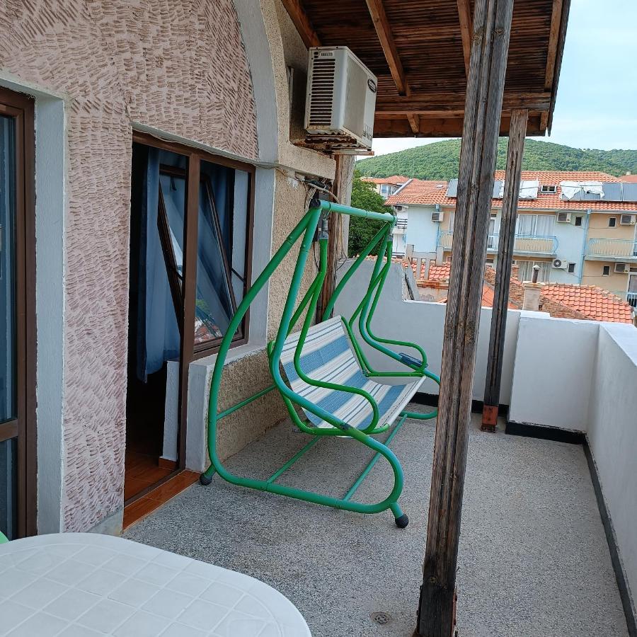 Guest House Olimpiya Sveti Vlas Bagian luar foto