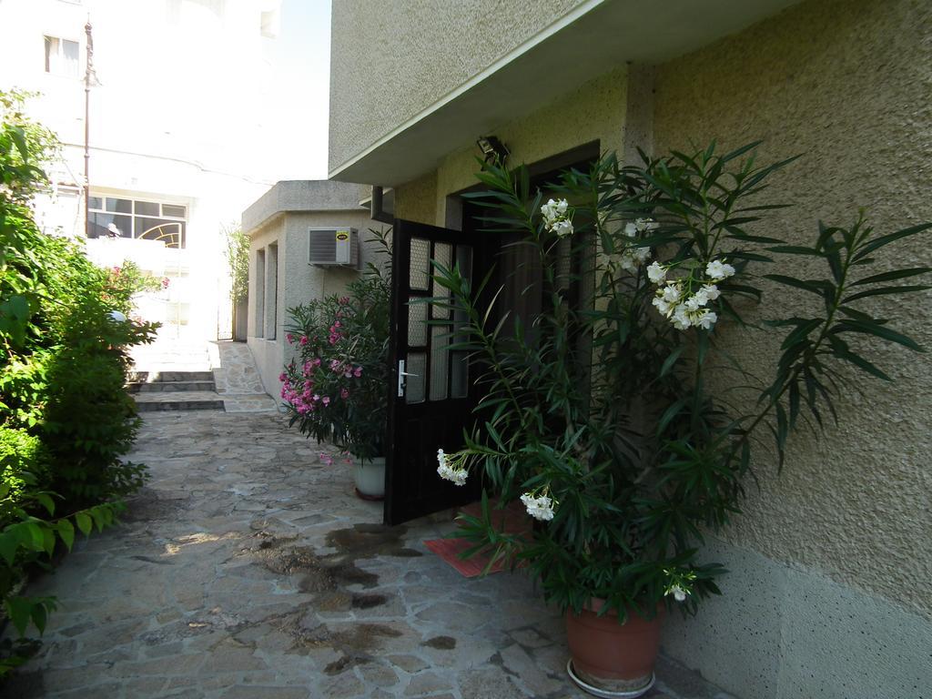 Guest House Olimpiya Sveti Vlas Bagian luar foto