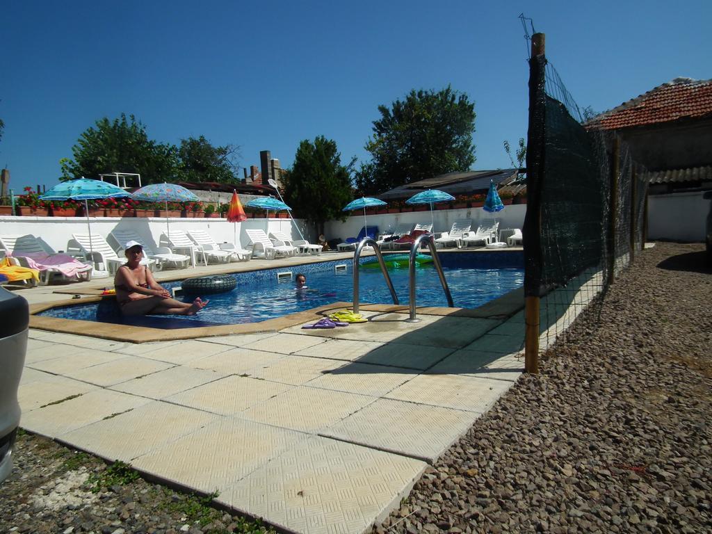 Guest House Olimpiya Sveti Vlas Bagian luar foto